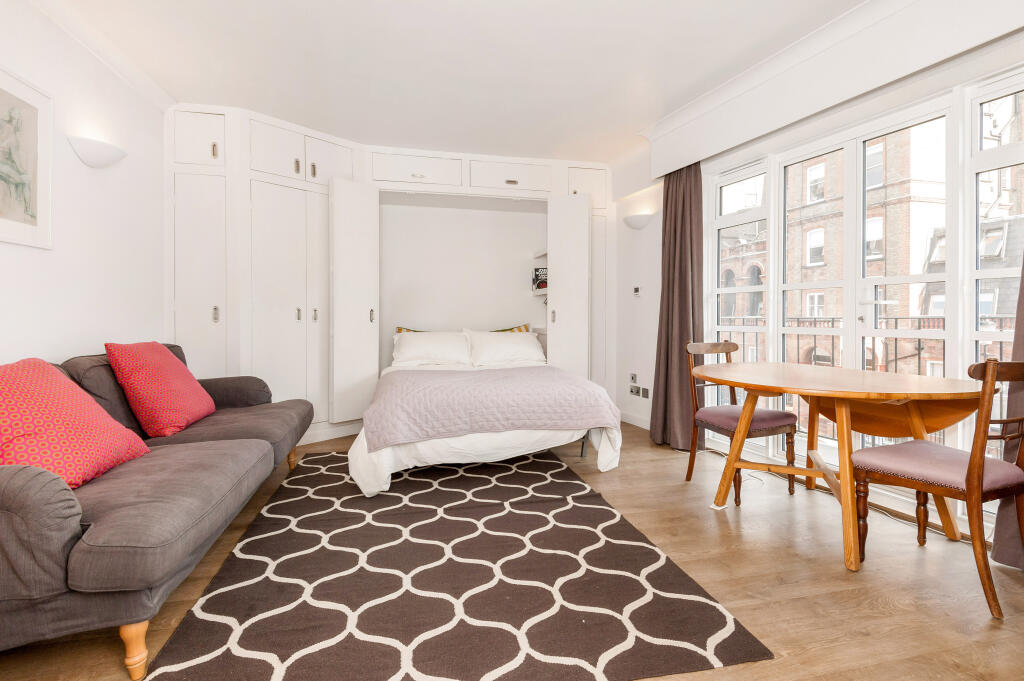 4 bed 1st Floor Flat for rent in London. From John D Wood & Co. Sales - South Kensington