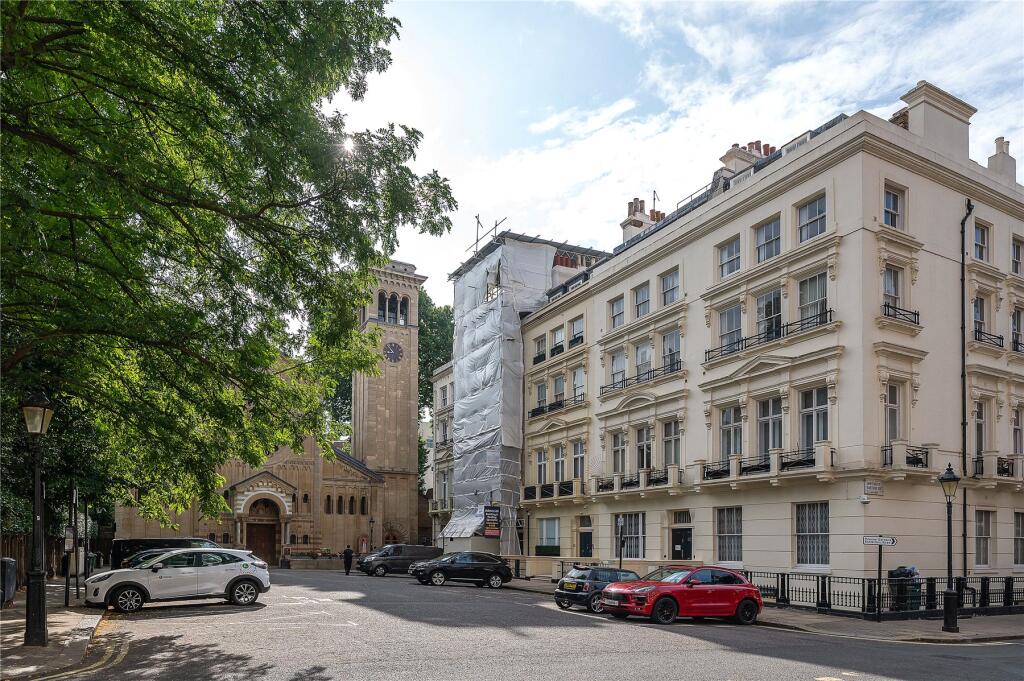 3 bed 1st Floor Flat for rent in London. From John D Wood & Co. Sales - South Kensington