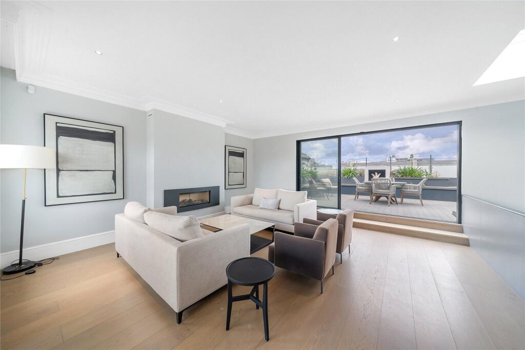 4 bed 1st Floor Flat for rent in London. From John D Wood & Co. Sales - South Kensington 4 bed 1st Floor Flat for rent in London. From John D Wood & Co. Sales - South Kensington
