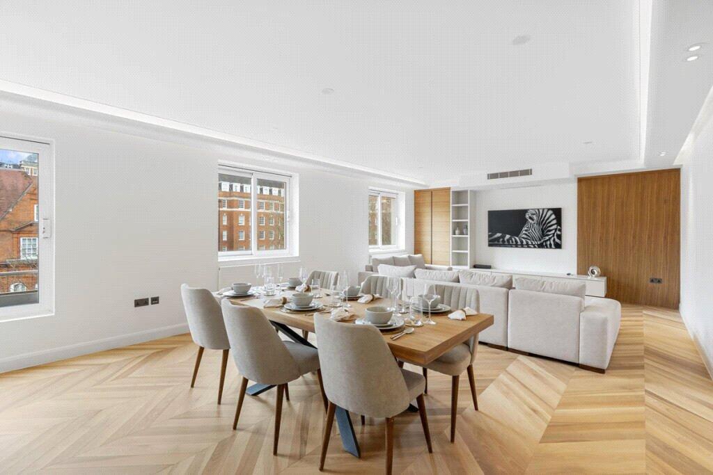 3 bed 1st Floor Flat for rent in London. From John D Wood & Co. Sales - South Kensington