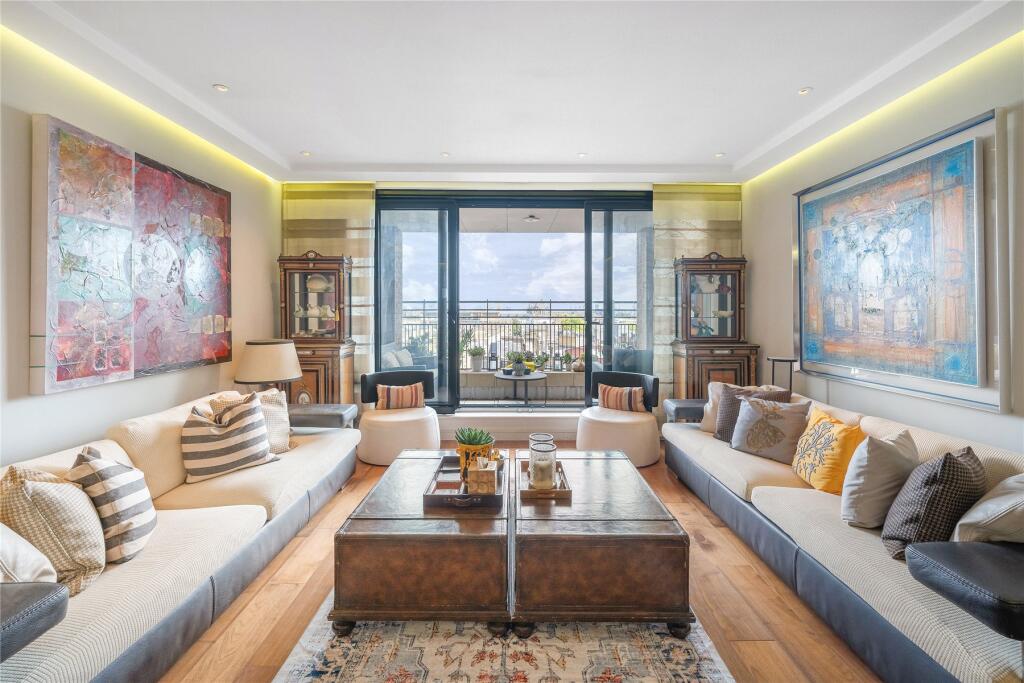 2 bed 1st Floor Flat for rent in London. From John D Wood & Co. Sales - South Kensington