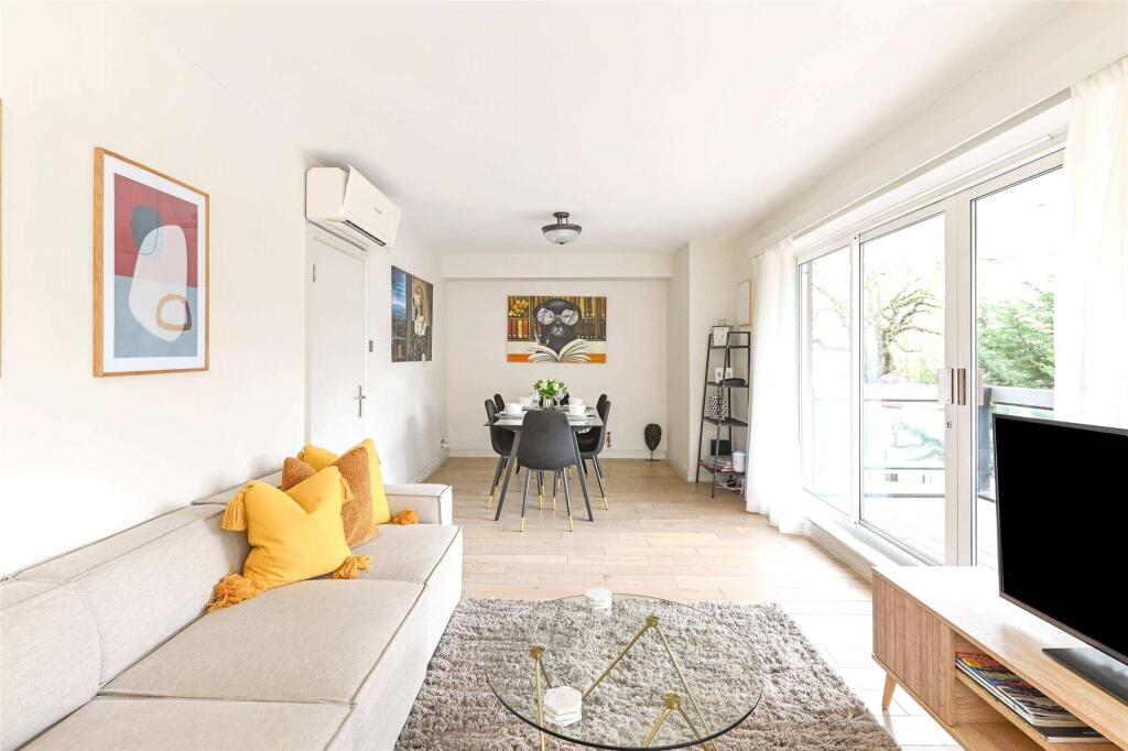 2 bed 1st Floor Flat for rent in Kensington. From John D Wood & Co. Sales - South Kensington