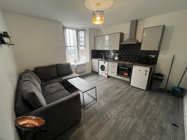 1 bed 1st Floor Flat for rent in Birmingham. From JR Estates - Selly Park