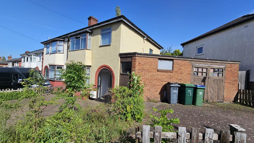 4 bed Semi Detached for rent in West Bromwich. From JR Estates - Selly Park