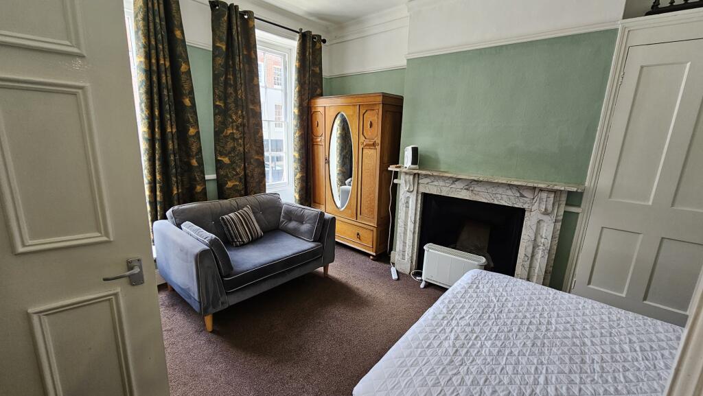 1 bed 1st Floor Flat for rent in Worcester. From JR Estates - Selly Park