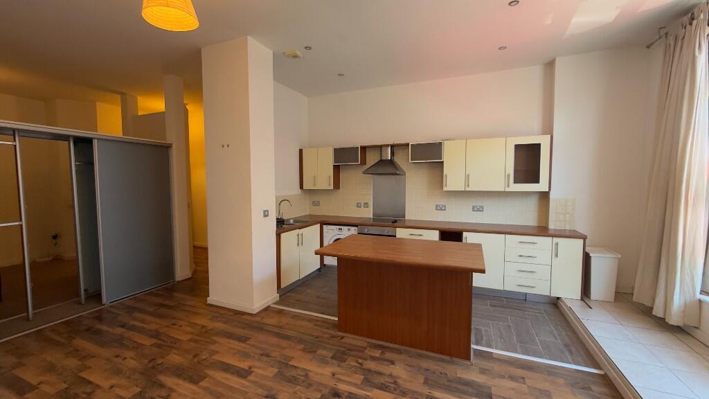 1 bed Apartment for rent in Birmingham. From JR Estates - Selly Park 1 bed Apartment for rent in Birmingham. From JR Estates - Selly Park