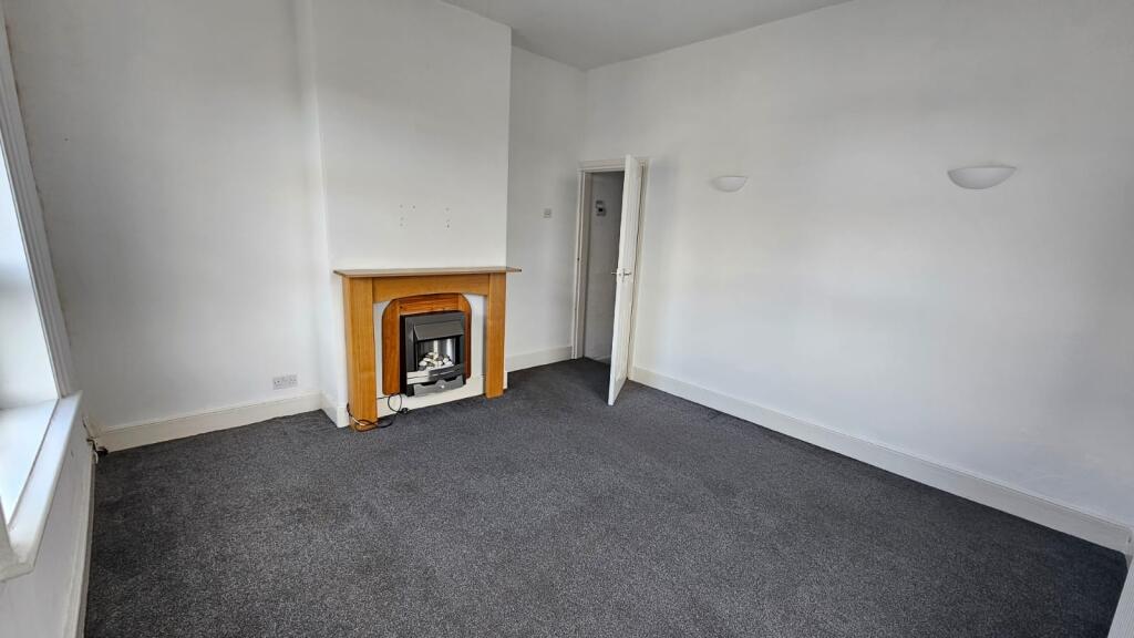 1 bed 1st Floor Flat for rent in Oldbury. From JR Estates - Selly Park 1 bed 1st Floor Flat for rent in Oldbury. From JR Estates - Selly Park