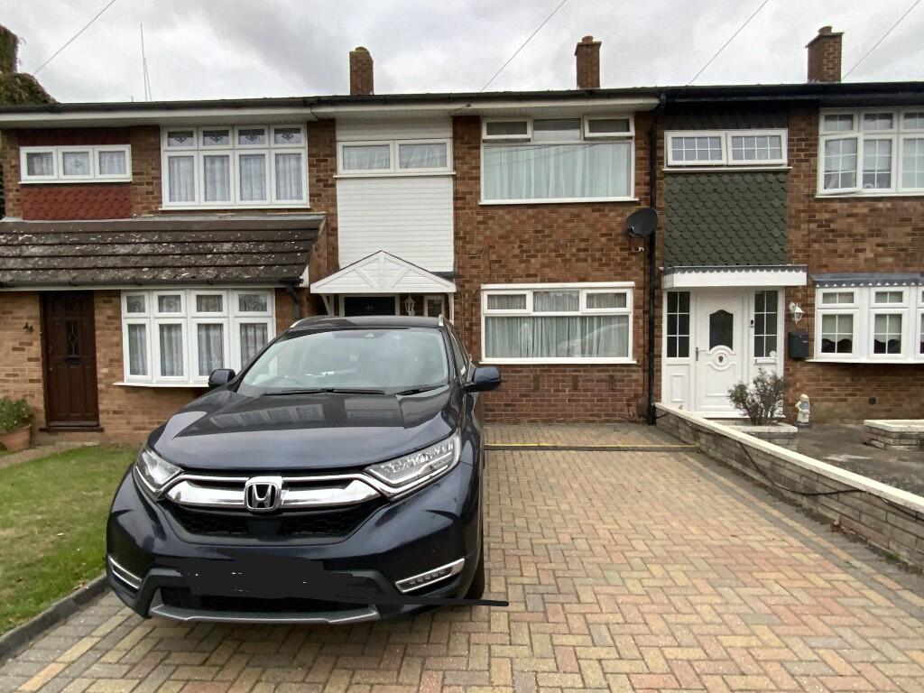 3 bed Mid Terraced House for rent in London. From Readings Property Services - Elm Park - Lettings