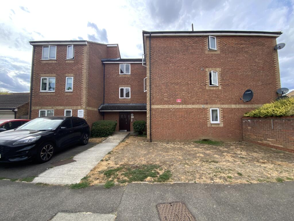 1 bed 1st Floor Flat for rent in Aveley. From Readings Property Services - Elm Park - Lettings 1 bed 1st Floor Flat for rent in Aveley. From Readings Property Services - Elm Park - Lettings