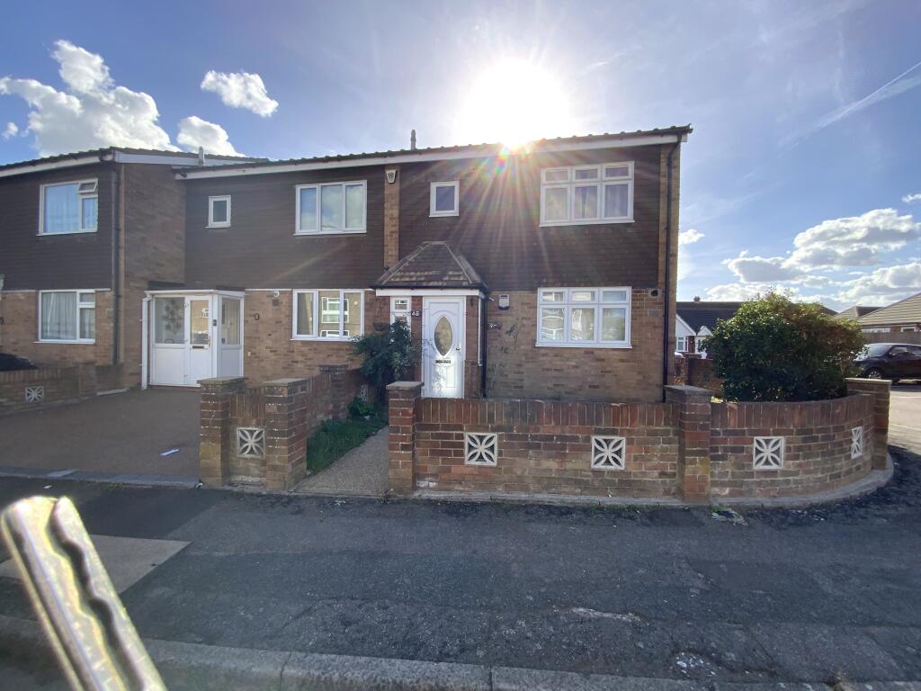 3 bed End of Terrace for rent in Rainham. From Readings Property Services - Elm Park - Lettings 3 bed End of Terrace for rent in Rainham. From Readings Property Services - Elm Park - Lettings
