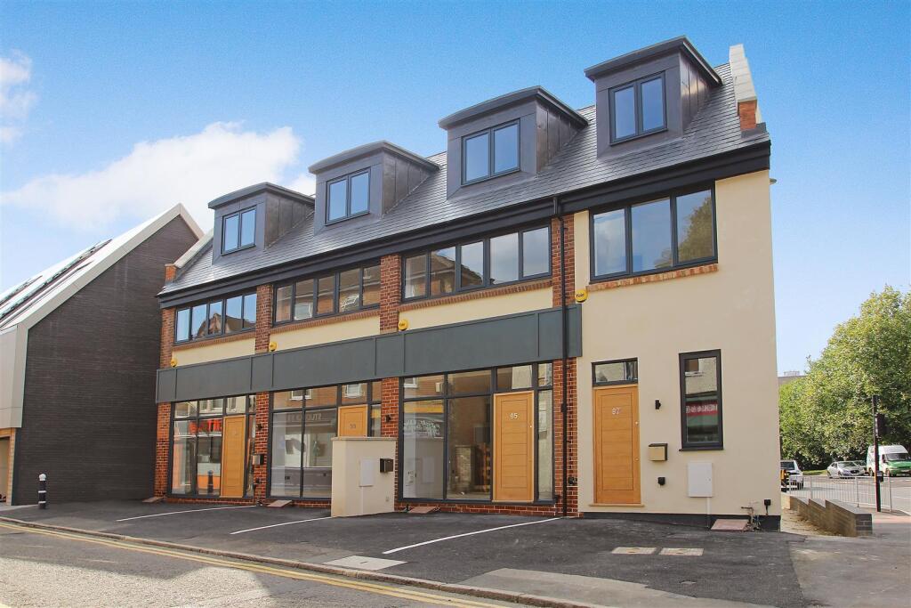2 bed Mid Terraced House for rent in Guildford. From Grantley - Guildford