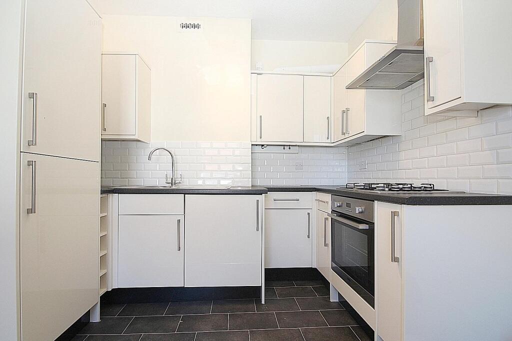 1 bed 1st Floor Flat for rent in Bramley. From Grantley - Guildford 1 bed 1st Floor Flat for rent in Bramley. From Grantley - Guildford