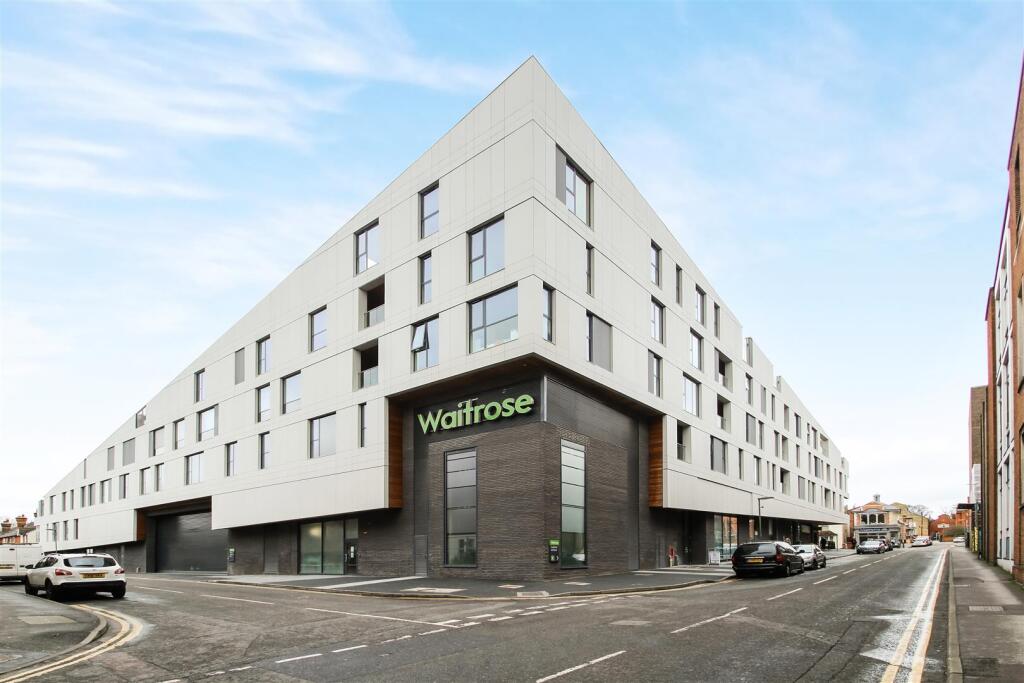 2 bed 1st Floor Flat for rent in Guildford. From Grantley - Guildford 2 bed 1st Floor Flat for rent in Guildford. From Grantley - Guildford