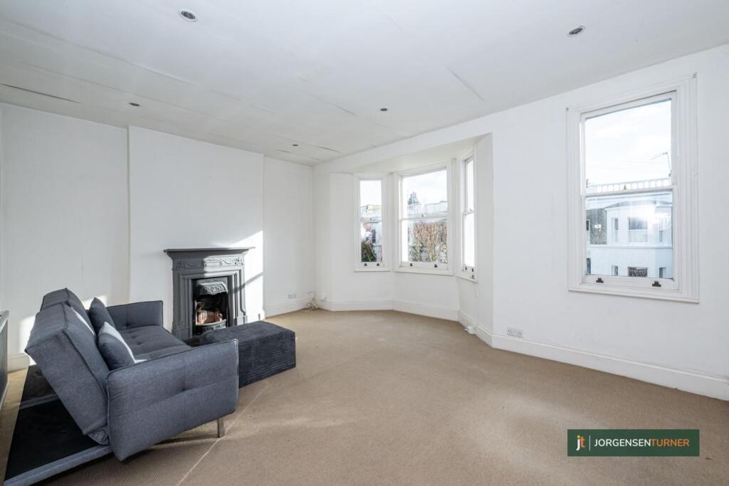 1 bed 1st Floor Flat for rent in Hammersmith. From Jorgensen Turner - Shepherds Bush Office 1 bed 1st Floor Flat for rent in Hammersmith. From Jorgensen Turner - Shepherds Bush Office