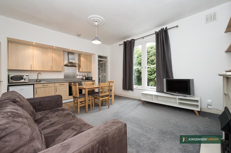 2 bed 1st Floor Flat for rent in Hammersmith. From Jorgensen Turner - Shepherds Bush Office