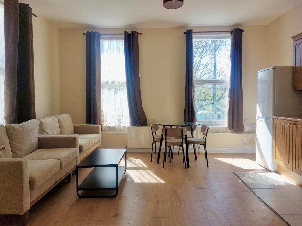 1 bed 1st Floor Flat for rent in Hammersmith. From Jorgensen Turner - Shepherds Bush Office