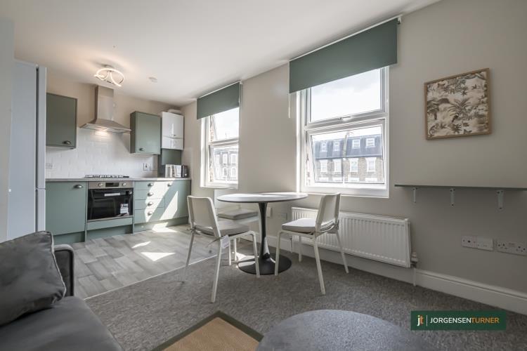 2 bed 1st Floor Flat for rent in Hammersmith. From Jorgensen Turner - Shepherds Bush Office
