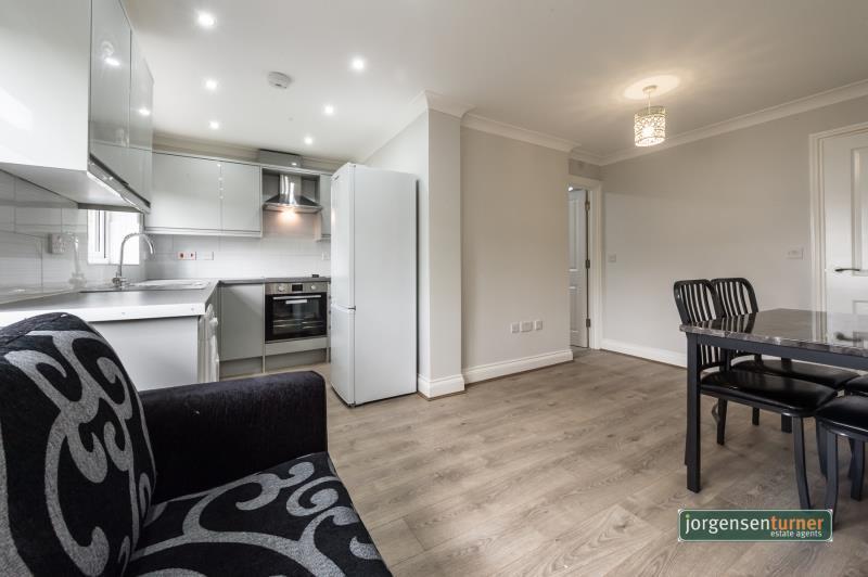 3 bed 1st Floor Flat for rent in Acton. From Jorgensen Turner - Shepherds Bush Office