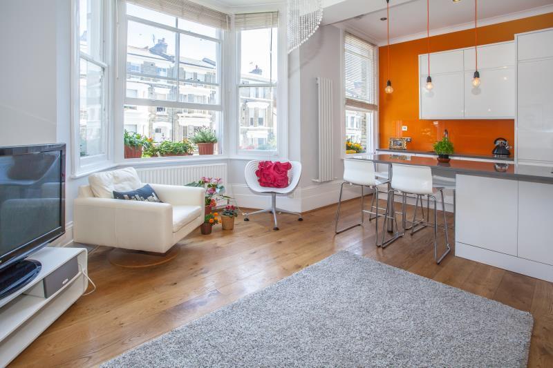 2 bed 1st Floor Flat for rent in Hammersmith. From Jorgensen Turner - Shepherds Bush Office 2 bed 1st Floor Flat for rent in Hammersmith. From Jorgensen Turner - Shepherds Bush Office