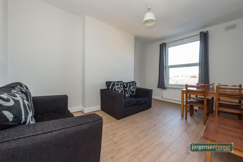 4 bed 1st Floor Flat for rent in Acton. From Jorgensen Turner - Shepherds Bush Office