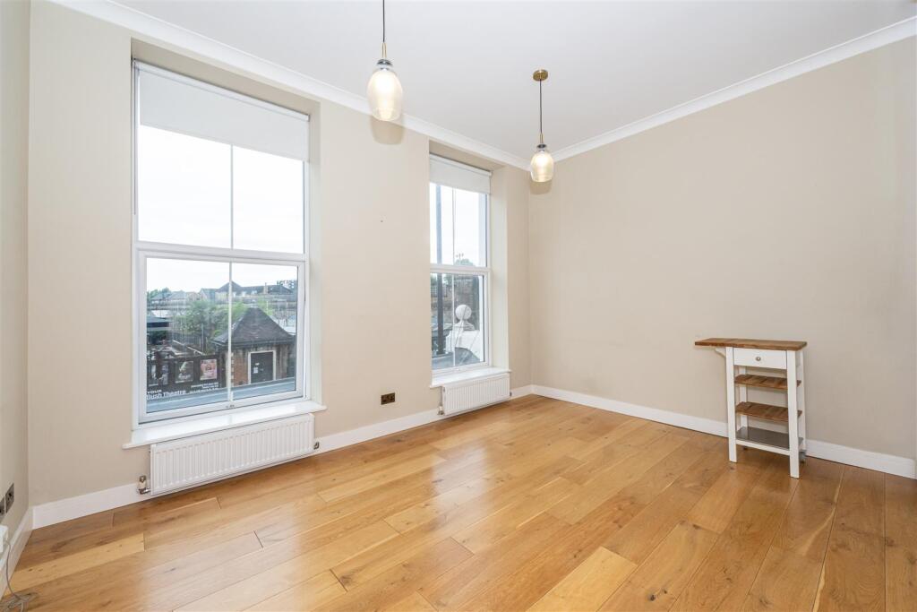 1 bed 1st Floor Flat for rent in Hammersmith. From Jorgensen Turner - Shepherds Bush Office 1 bed 1st Floor Flat for rent in Hammersmith. From Jorgensen Turner - Shepherds Bush Office