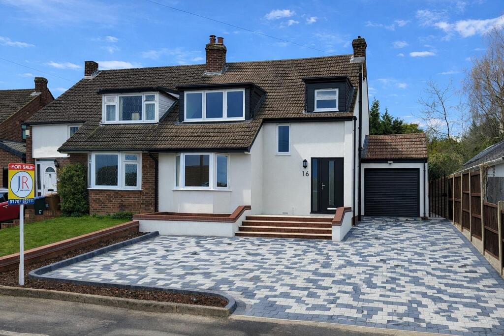 3 bed Semi Detached for rent in Cuffley. From JR Property Services