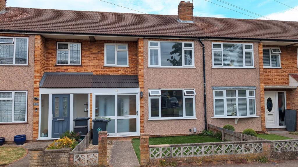 3 bed Mid Terraced House for rent in Cheshunt. From JR Property Services