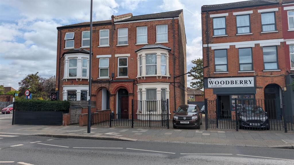 1 bed Detached for rent in Southgate. From JR Property Services