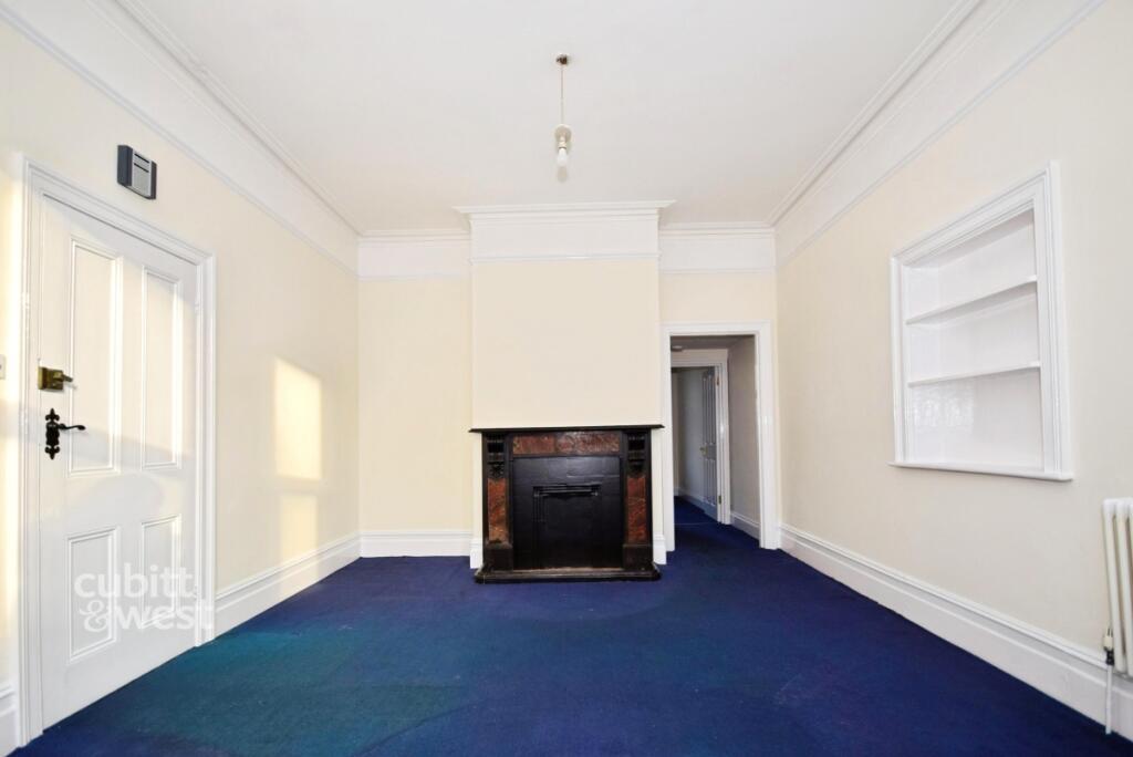 1 bed Apartment for rent in East Grinstead. From Cubitt & West Residential Lettings - Crawley