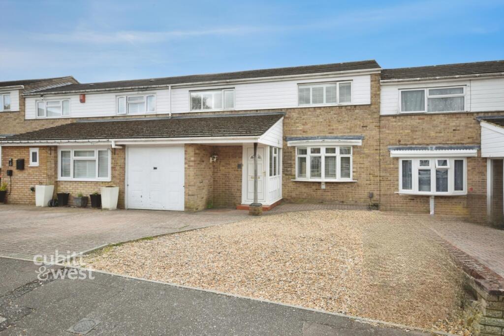 3 bed Mid Terraced House for rent in Pease Pottage. From Cubitt & West Residential Lettings - Crawley