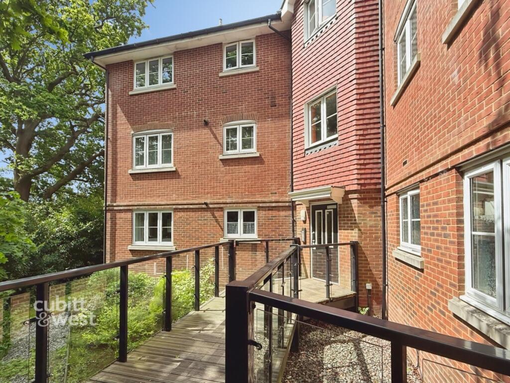 1 bed Apartment for rent in Pease Pottage. From Cubitt & West Residential Lettings - Crawley 1 bed Apartment for rent in Pease Pottage. From Cubitt & West Residential Lettings - Crawley