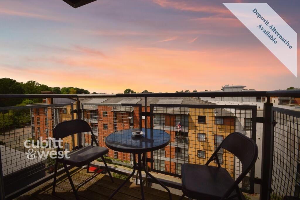 2 bed 1st Floor Flat for rent in Crawley. From Cubitt & West Residential Lettings - Crawley 2 bed 1st Floor Flat for rent in Crawley. From Cubitt & West Residential Lettings - Crawley