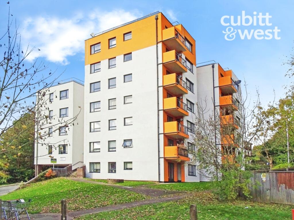 1 bed 1st Floor Flat for rent in East Grinstead. From Cubitt & West Residential Lettings - Crawley 1 bed 1st Floor Flat for rent in East Grinstead. From Cubitt & West Residential Lettings - Crawley