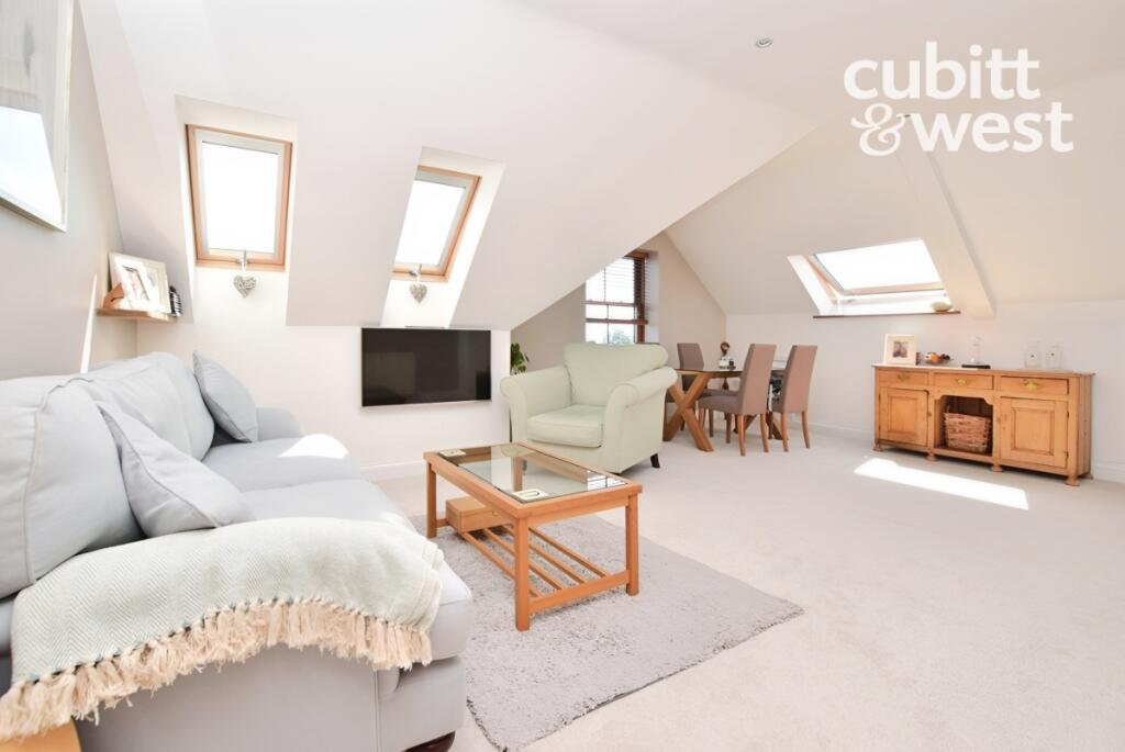 2 bed Apartment for rent in Crowborough. From Cubitt & West Residential Lettings - Crawley 2 bed Apartment for rent in Crowborough. From Cubitt & West Residential Lettings - Crawley