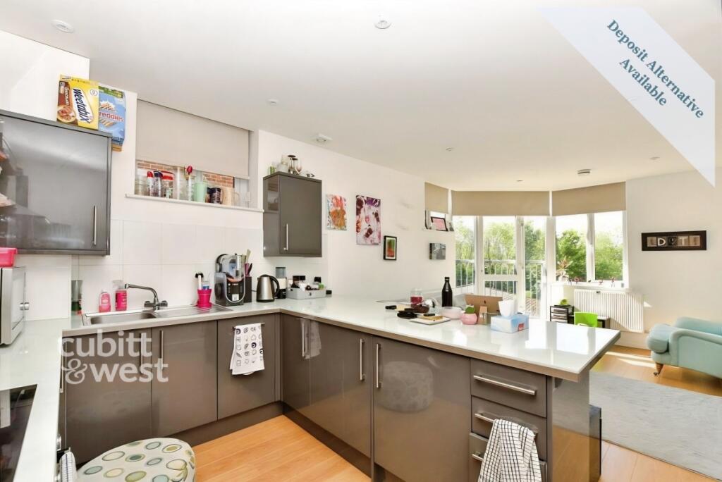 2 bed Apartment for rent in East Grinstead. From Cubitt & West Residential Lettings - Crawley 2 bed Apartment for rent in East Grinstead. From Cubitt & West Residential Lettings - Crawley