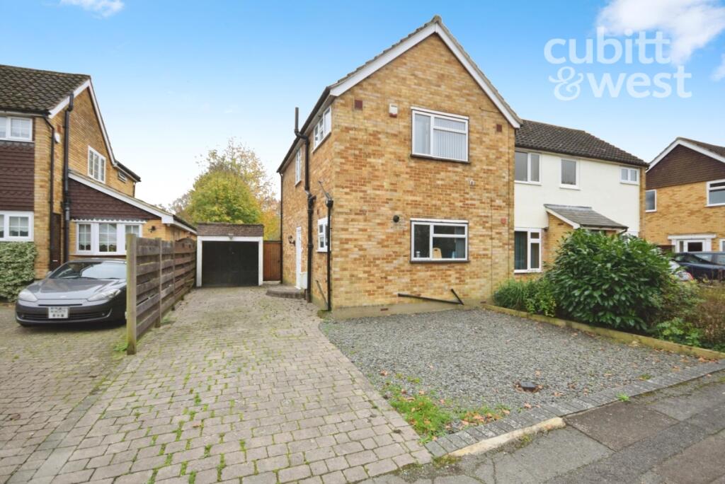 3 bed Semi Detached for rent in Horley. From Cubitt & West Residential Lettings - Crawley 3 bed Semi Detached for rent in Horley. From Cubitt & West Residential Lettings - Crawley