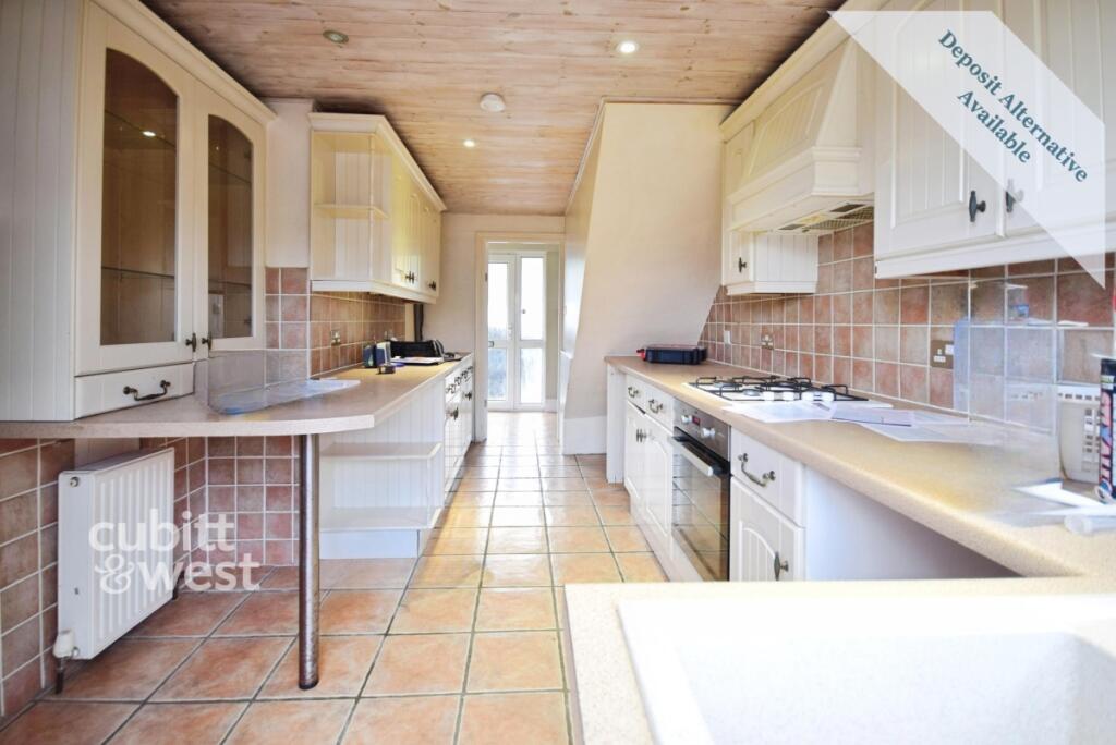 3 bed Mid Terraced House for rent in Ifieldwood. From Cubitt & West Residential Lettings - Crawley 3 bed Mid Terraced House for rent in Ifieldwood. From Cubitt & West Residential Lettings - Crawley