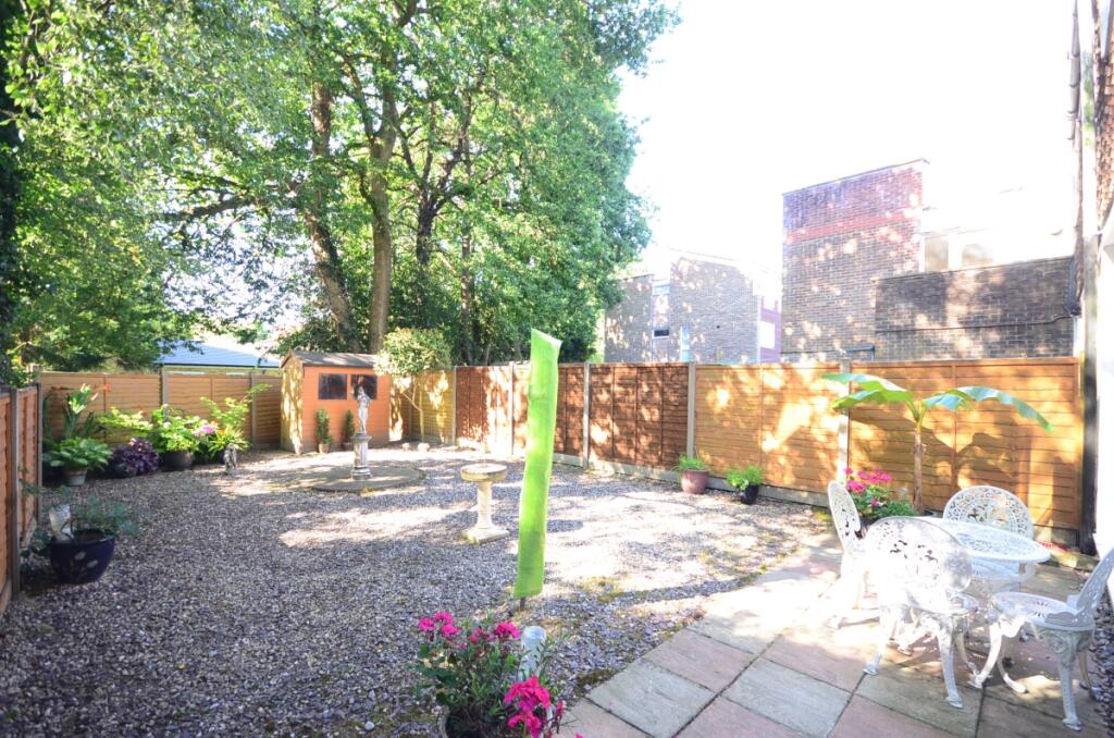 0 bed Studio for rent in Mannings Heath. From Cubitt & West Residential Lettings - Horsham