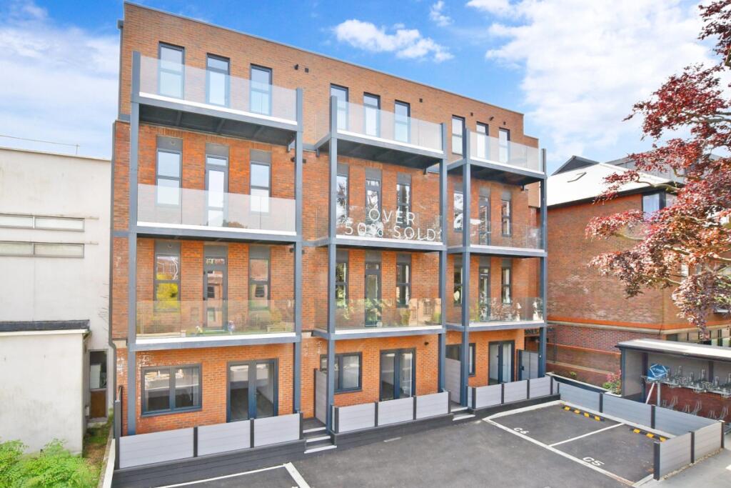 1 bed Apartment for rent in Horsham. From Cubitt & West Residential Lettings - Horsham 1 bed Apartment for rent in Horsham. From Cubitt & West Residential Lettings - Horsham