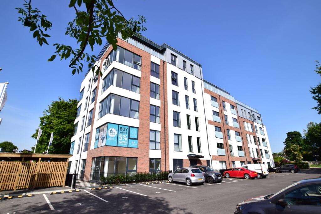 1 bed Apartment for rent in Tower Hill. From Cubitt & West Residential Lettings - Horsham