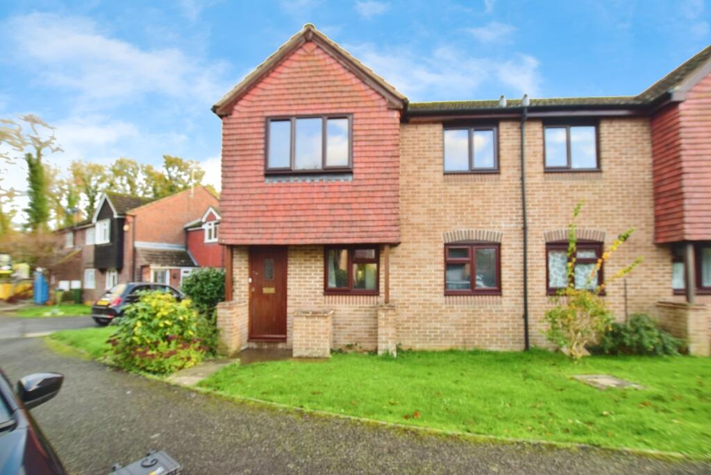 1 bed Annexe for rent in Tower Hill. From Cubitt & West Residential Lettings - Horsham