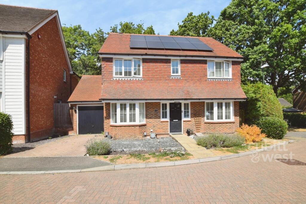 4 bed Detached for rent in Burgess Hill. From Cubitt & West Residential Lettings - Horsham 4 bed Detached for rent in Burgess Hill. From Cubitt & West Residential Lettings - Horsham
