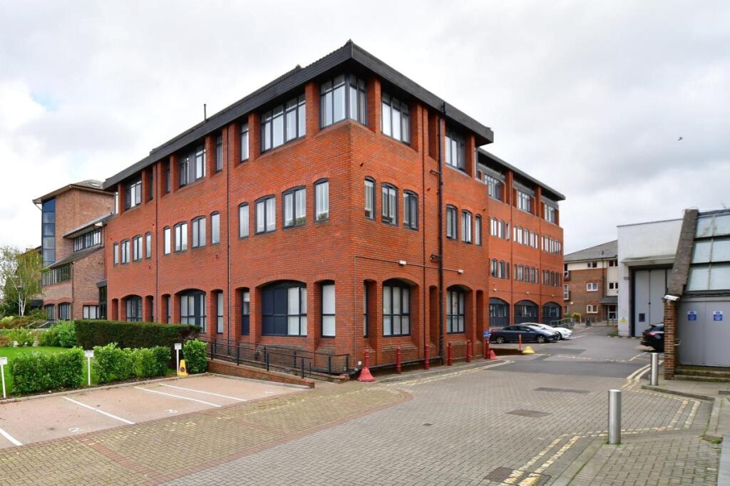 0 bed Apartment for rent in Horsham. From Cubitt & West Residential Lettings - Horsham 0 bed Apartment for rent in Horsham. From Cubitt & West Residential Lettings - Horsham