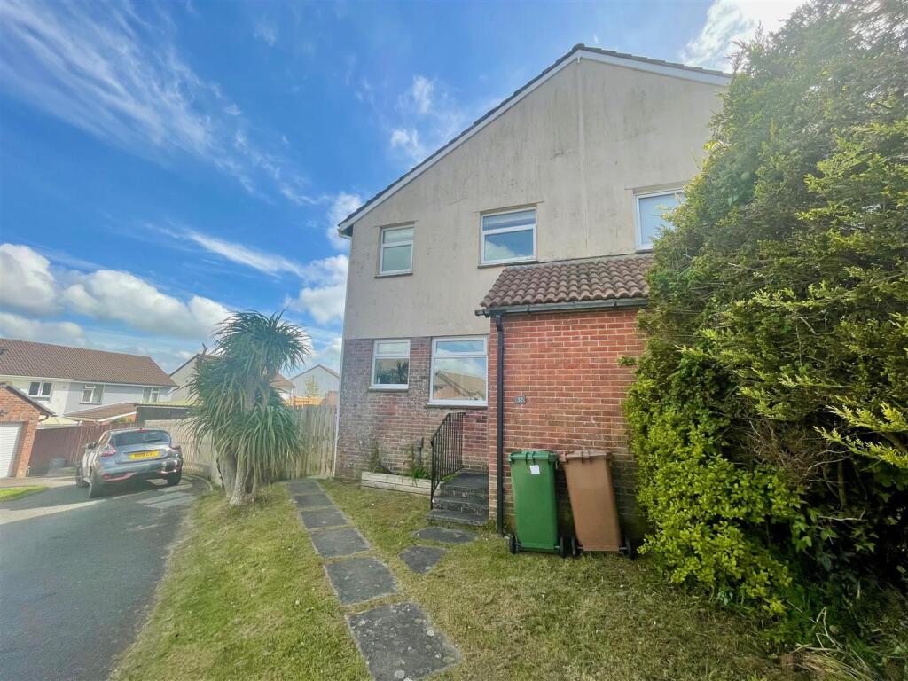 1 bed Mid Terraced House for rent in Plymouth. From Julian Marks - Plymstock