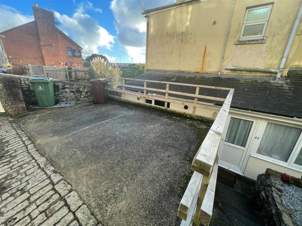1 bed 1st Floor Flat for rent in Plymouth. From Julian Marks - Plymstock 1 bed 1st Floor Flat for rent in Plymouth. From Julian Marks - Plymstock