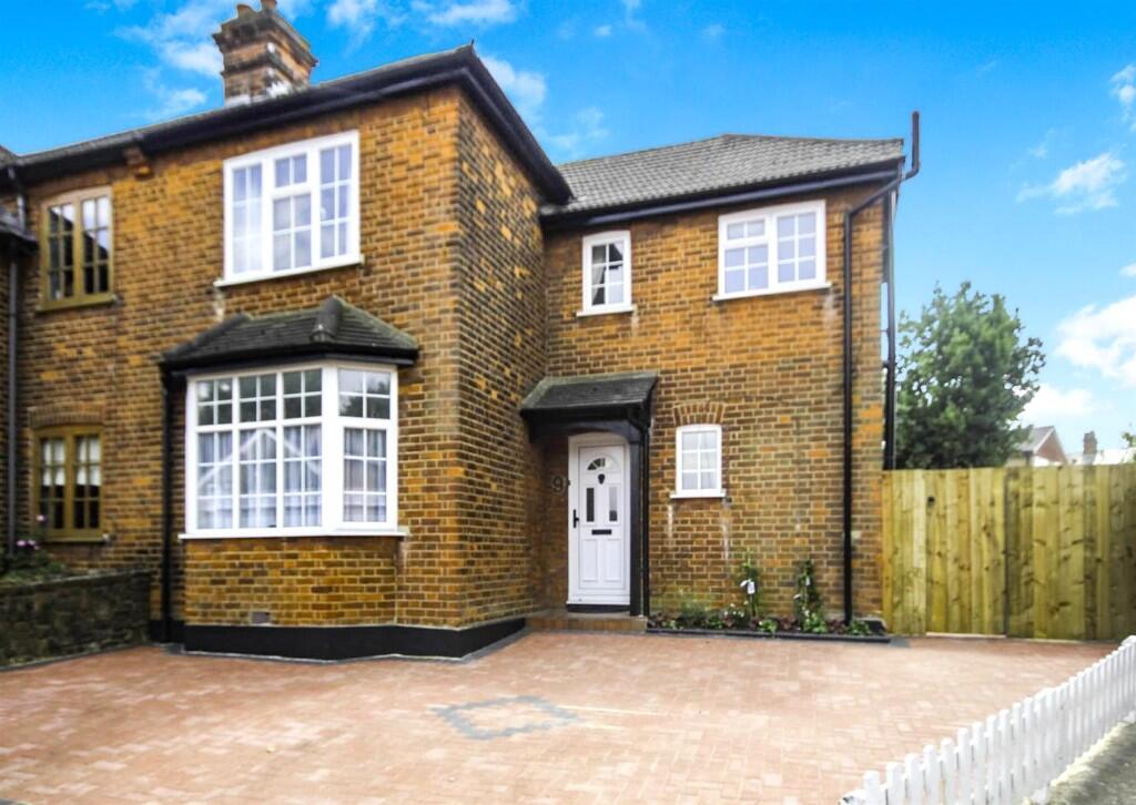 3 bed Semi Detached for rent in South Weald. From Keith Ashton - Brentwood - Lettings