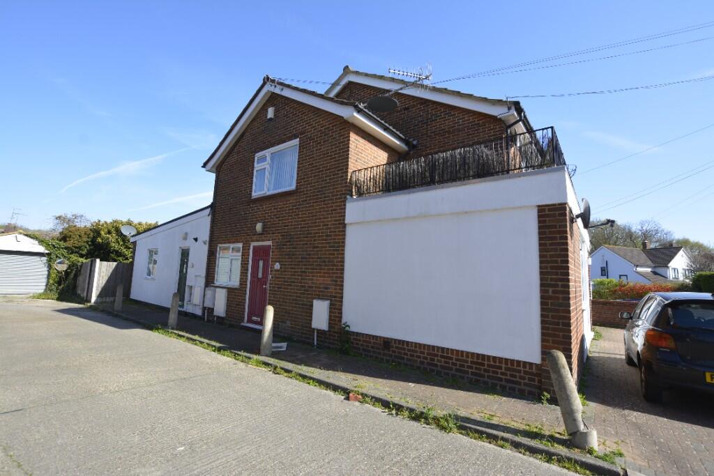 2 bed Apartment for rent in Havering's Grove. From Keith Ashton - Brentwood - Lettings