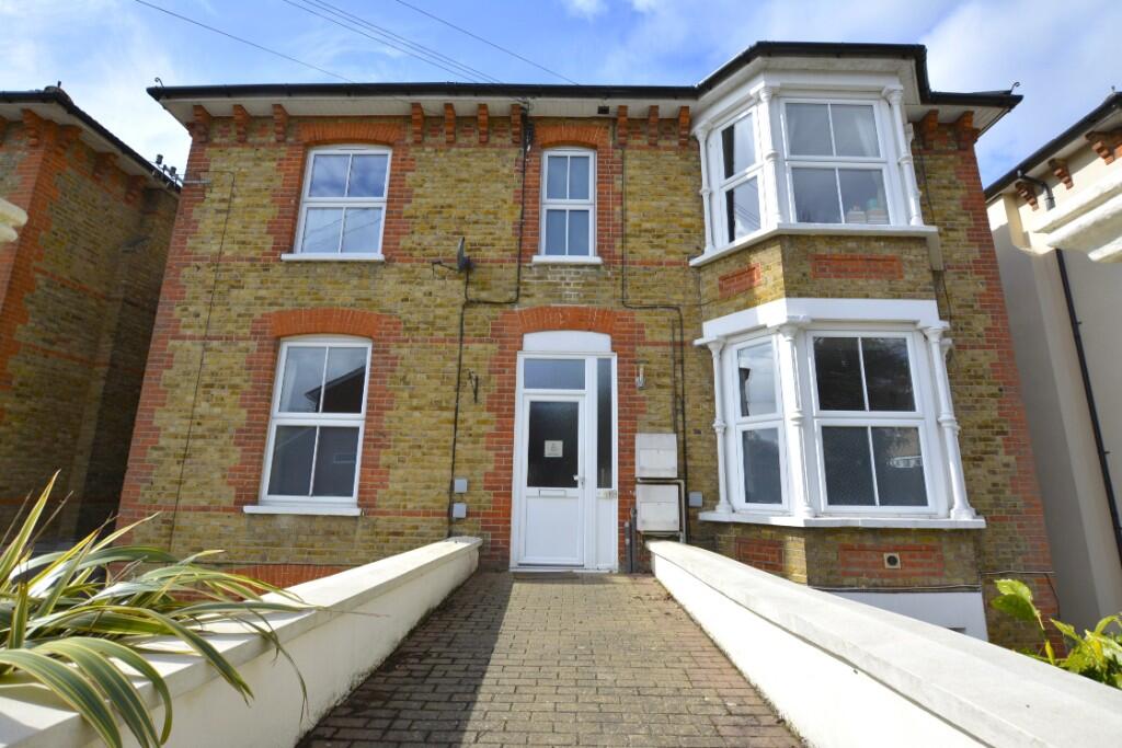 2 bed House (unspecified) for rent in South Weald. From Keith Ashton - Brentwood - Lettings