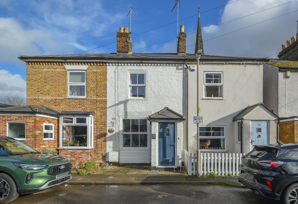 2 bed Mid Terraced House for rent in South Weald. From Keith Ashton - Brentwood - Lettings