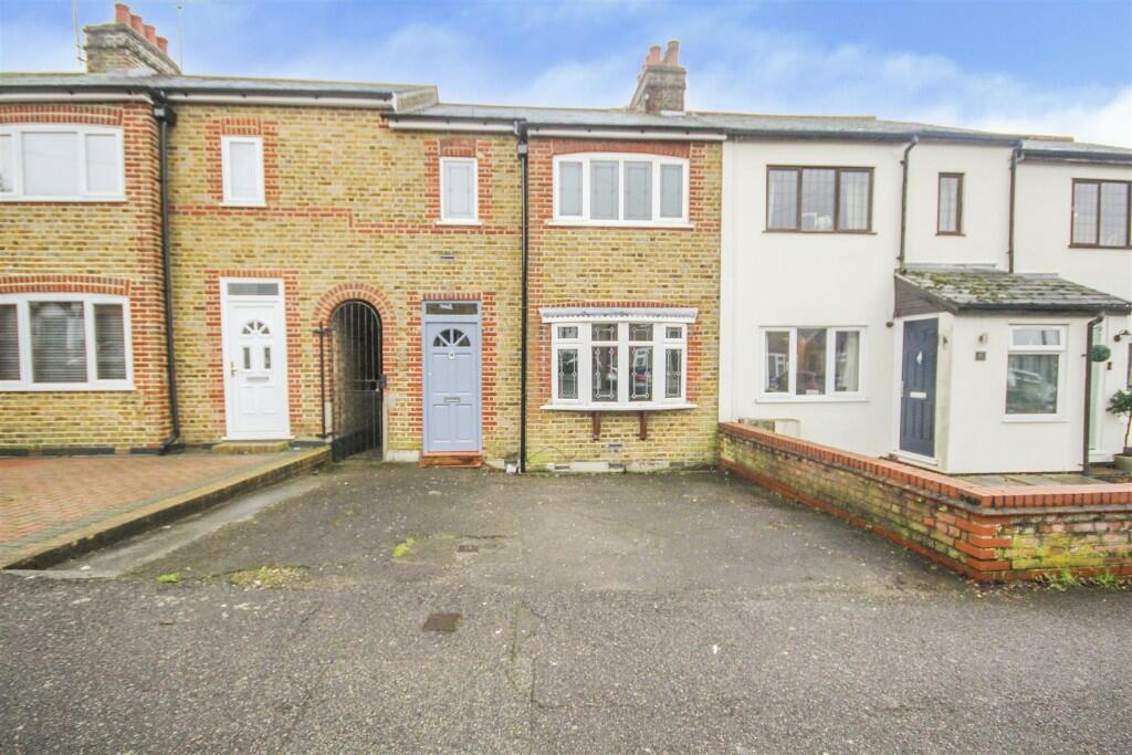 2 bed Mid Terraced House for rent in South Weald. From Keith Ashton - Brentwood - Lettings 2 bed Mid Terraced House for rent in South Weald. From Keith Ashton - Brentwood - Lettings